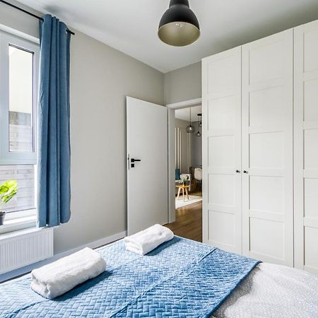 Warsaw Inside Airport & Business Premium Apartment Exterior photo