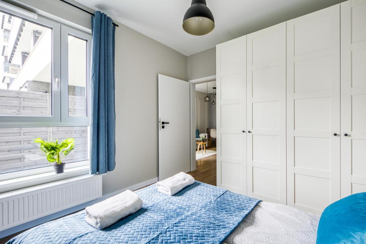 Warsaw Inside Airport & Business Premium Apartment Exterior photo